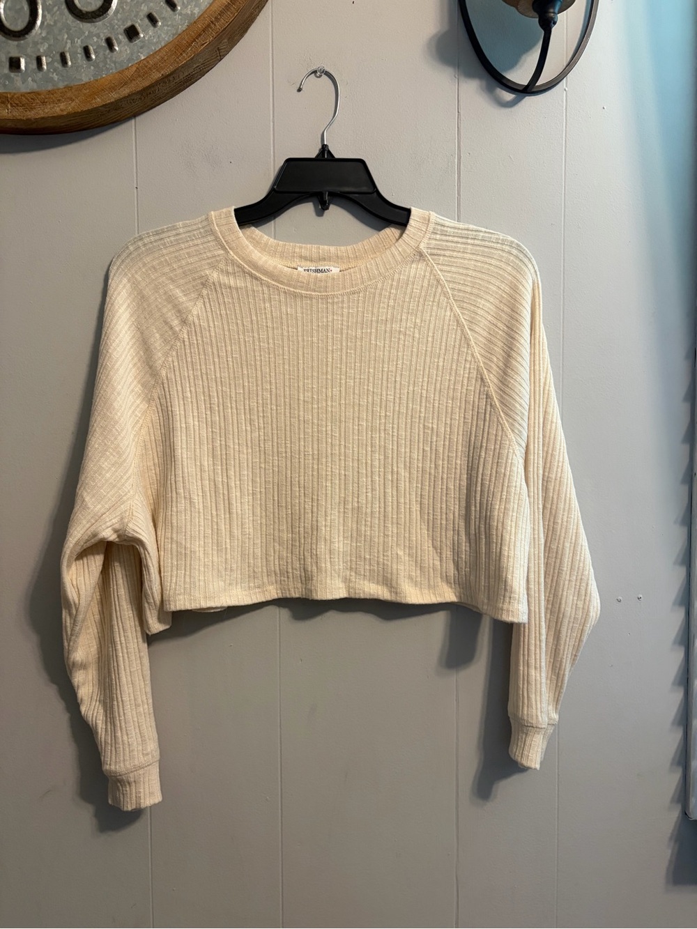 Freshman Women’s Cropped Ribbed Crewneck Sweater in Cream